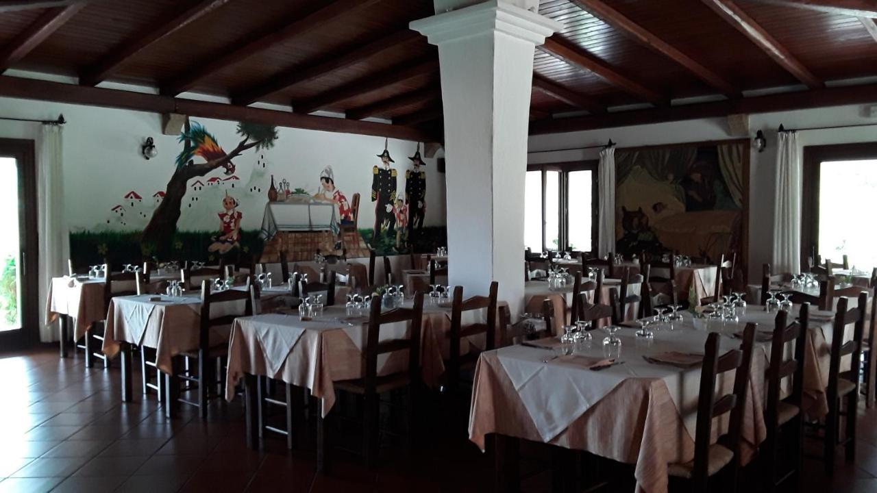 Hotel Pinocchio Arzachena Exterior photo